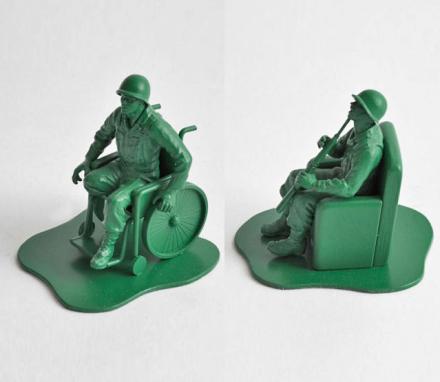 Casualties Of War: Realistic (Yet Depressing) Little Green Army Men Figures