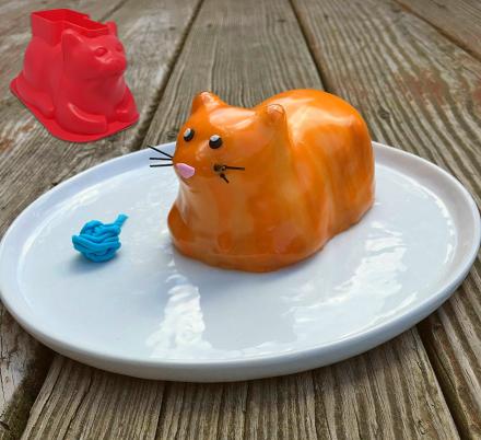 Cat Shaped Cupcake Molds (4-Pack)