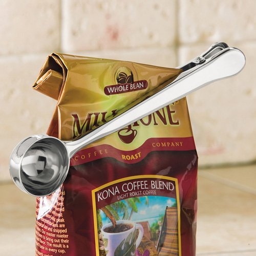 Coffee Measuring Spoon With Clamp - Coffee spoon that doubles as a bag clip to keep coffee fresh