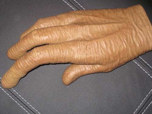 E.T. Glove With Light Up Finger