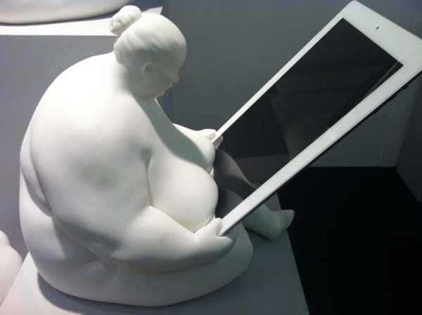 Fat Naked Lady iPad Dock 4
