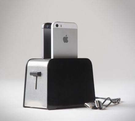 Foaster: A Toaster Shaped iPhone Charger