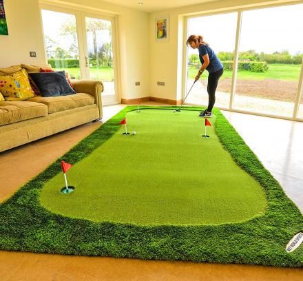 This Ultimate Home Putting Green Measures a Massive 13.1 Feet Long