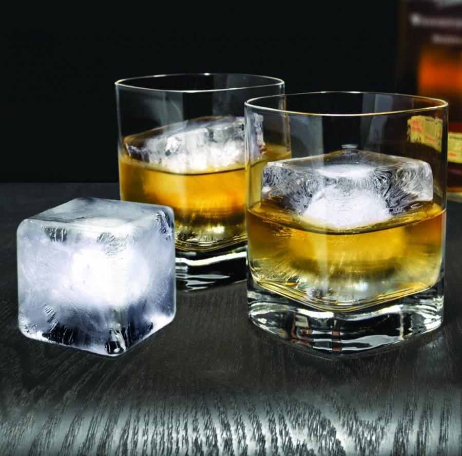 Large Ice Cube Mold Prevent Diluting Your Scotch Keep Drinks Chilled with PratiCube Large Ice Cube Trays 1 Pack Whiskey Cocktails Makes 4 Jumbo 2.25 Inch Big Ice Cubes 