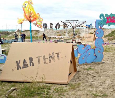 KarTent: A Temporary Cardboard Tent That's Great For Music Festivals