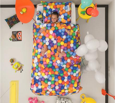 This Duvet Makes It Look Like Your Kid's Inside a Ball Pit
