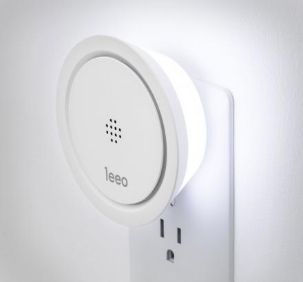 Leeo Smart Alarm Listens For Alarms and Notifies You