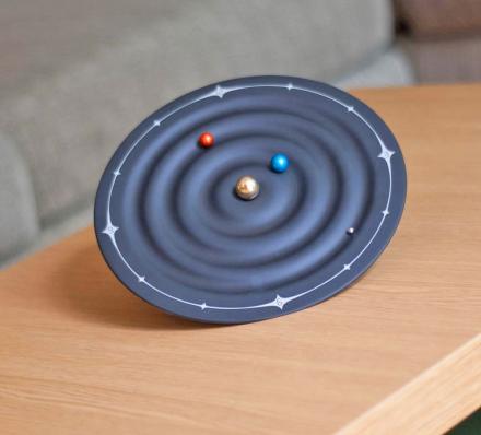 Magnetic Solar System Clock Uses Rotating Planets To Tell Time