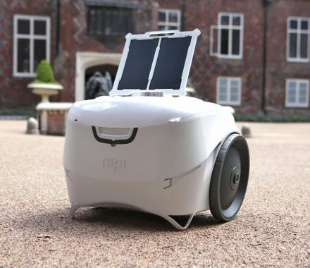 Nipi Smart Cooler And Solar Generator