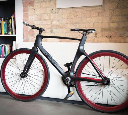 Smart Bike Made From Carbon Fiber
