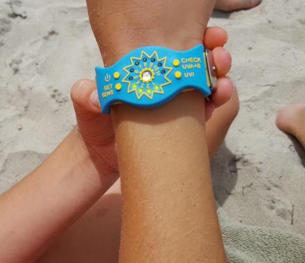 This Sun Monitor Bracelet Detects Your UV Intake, Notifies You When You've Had Too Much Sun