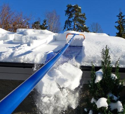 Avalanche: Tool Remove Snow From Your Roof While On The Ground