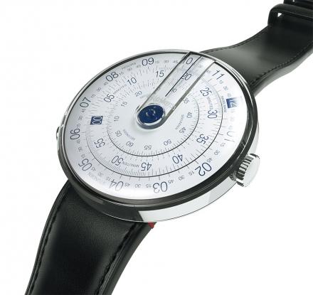 The Klokers Watch Uses Three Separate Rotating Rings To Tell The Time