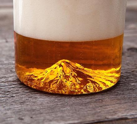 Oregon Pint Glass Has a Mountain Molded Inside Of It