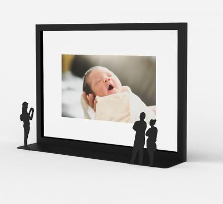 This Uniquely Designed Photo Frame Turns Your Picture Into an Art Gallery Piece
