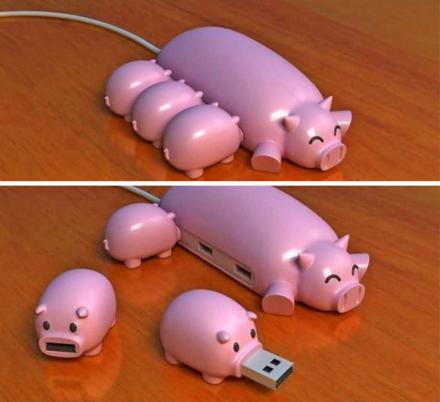 This Mama Pig USB Hub Has Three Feeding Piglets That Work as USB Flash Drives