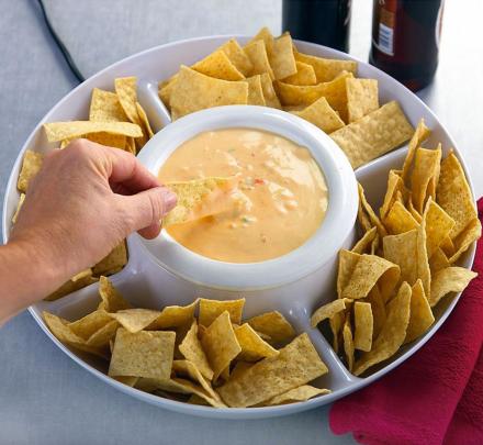 This Heated Chip and Dip Tray Keeps Your Dip Warm