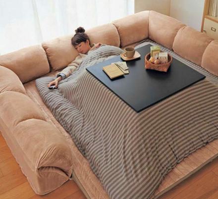 This Heated Kotatsu Table Lets You Nap, Work, Or Eat While Keeping Super Cozy