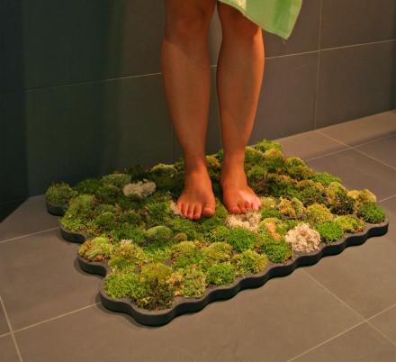This Moss Shower Mat Lets You Dry Your Feet On Natural Living Moss When Exiting The Shower