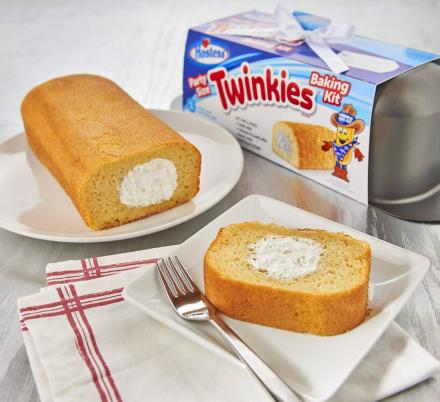 This Pan Lets You Bake Your Own Giant Twinkie
