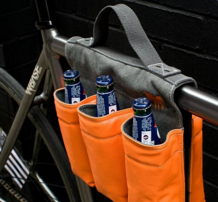 6 Pack Bike Bag Lets You Carry a 6 Pack of Beer On Your Bicycle