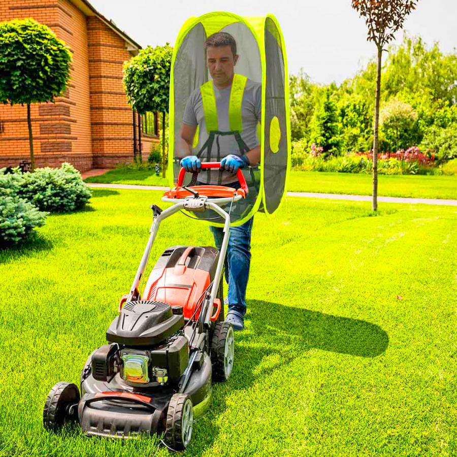 Weatherproof Walking Pods Keep You Dry From Rain