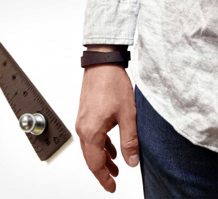 Wrist Ruler: A Wristband That Doubles as a Ruler
