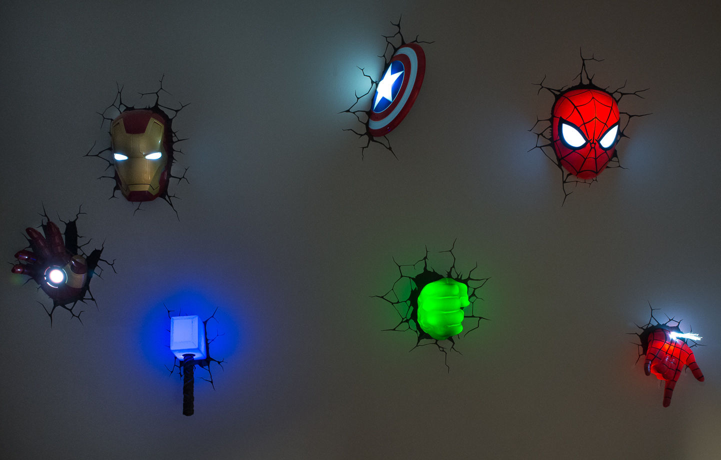 3D Superhero Night-Lights - Busting through walls Marvel night-lights