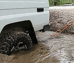 'Bog Out' Turns Your Wheel Into a Winch, Gets You Unstuck From Anything