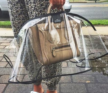 You Can Now Get An Umbrella For Your Purse or Handbag To Keep It Dry In The Rain