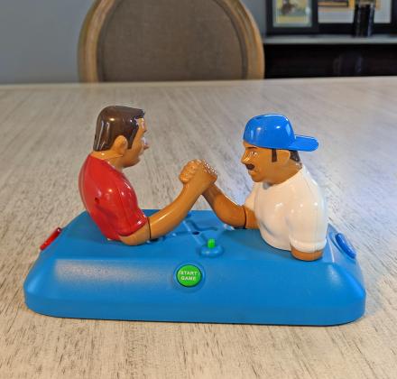 Arm Wrestling Battle Game