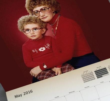 Awkward Family Photos 2016 Calendar (Day-To-Day)