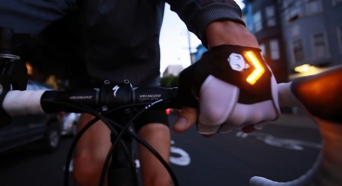 Zackees LED Turn Signal Gloves - Bicycle Gloves With Turn Signals