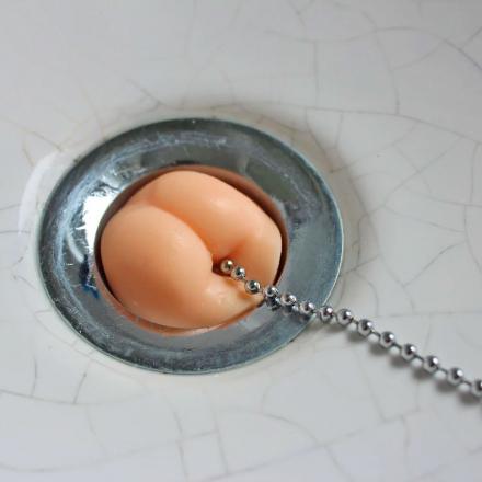 butt bathtub stopper