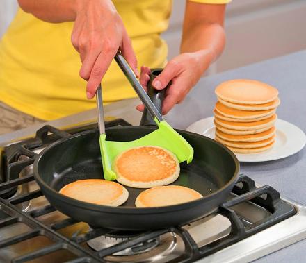 Clever Tongs: 2-in-1 Kitchen Spatula and Tongs