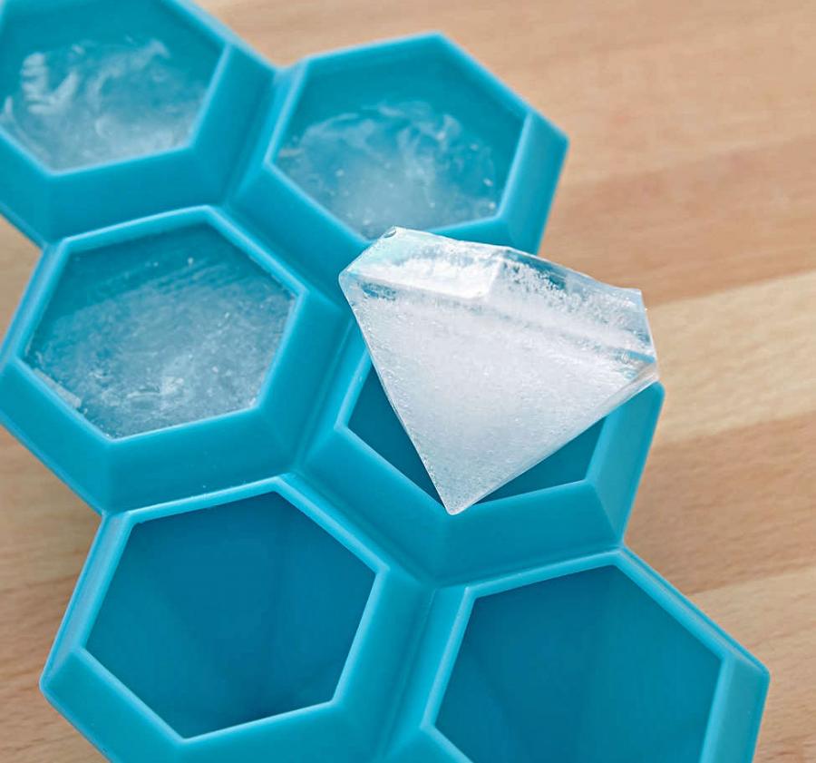 https://odditymall.com/includes/content/diamond-shaped-ice-cube-tray-0.jpg