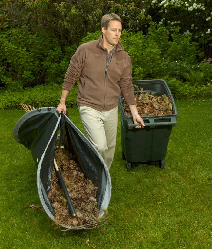 This Easy Leaf Loader Is a Must Have Tool This Fall