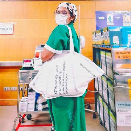 You Can Now Get a Giant Face Mask Tote Bag and It's Perfect For Doctors/Nurses