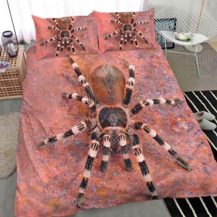 These Creepy Giant Tarantula Spider Bed Sheets Will Make You Never Want To Go To Bed