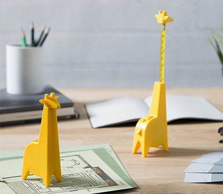 Giraffe Measuring Tape Uses The Neck To Measure