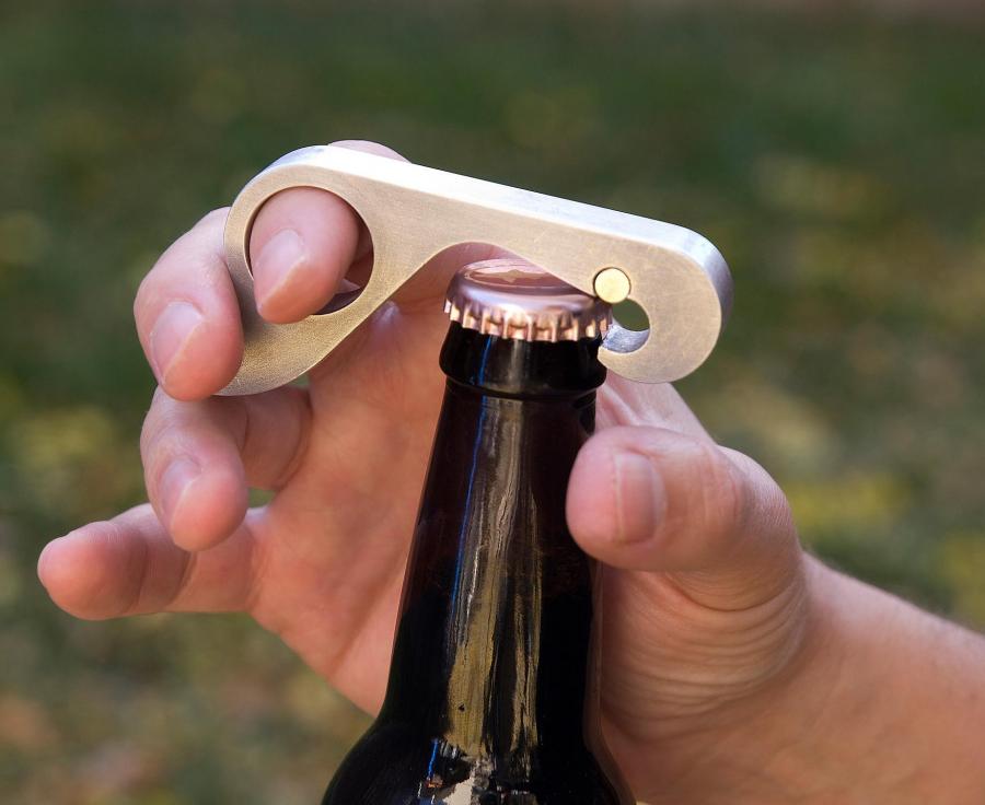 Grab-K: The keychain that opens bottles with a one-handed grab!