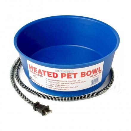 This Heated Dog Bowl Keeps Your Pooch's Outdoor Water Bowl From Freezing In The Winter