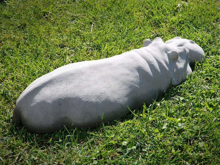 Hippo Lawn Sculpture