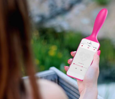 IZIVIBE iPhone Case Turns Your Phone Into a Vibrator Sex Toy