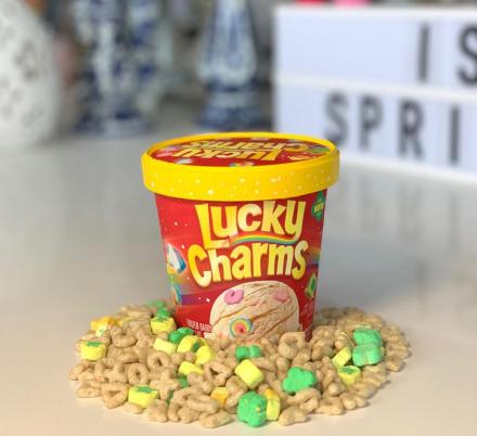 You Can Now Get Lucky Charm's Flavored Ice Cream, and It Tastes Amazing