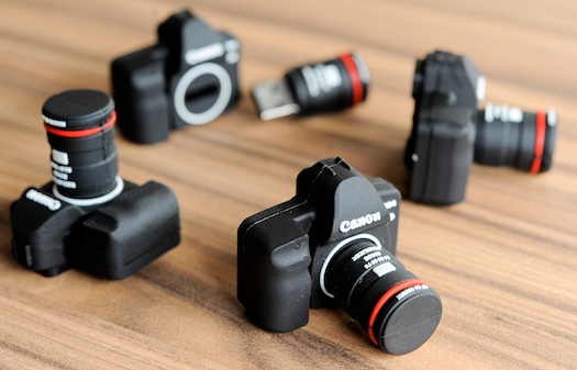 Miniature Canon DSLR Jump Drive