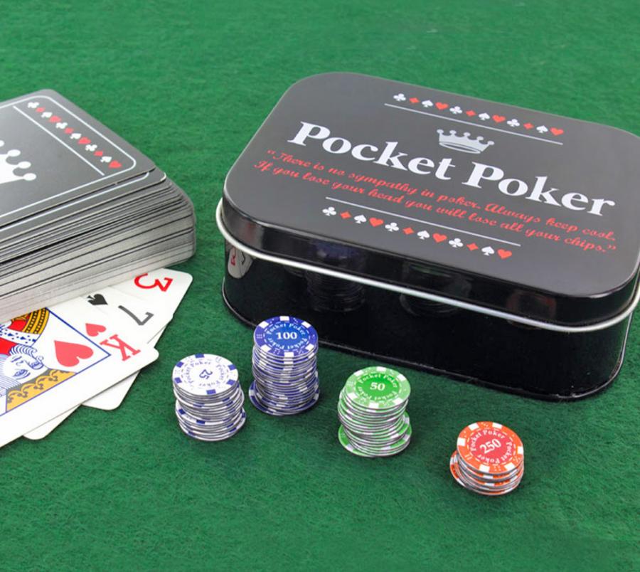 Tåler Tilkalde Fremragende Mini Poker Travel Set Lets You Play Poker On The Go