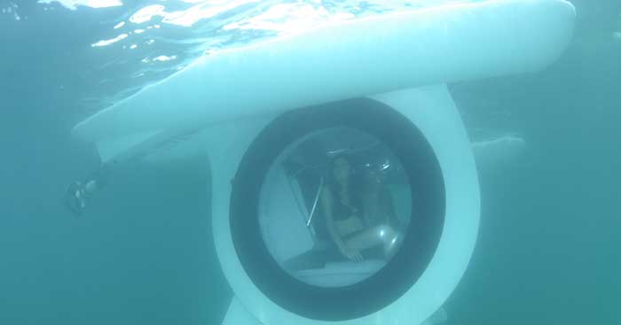 Ego Submarine: A Personal Boat/Submarine Hybrid Watercraft