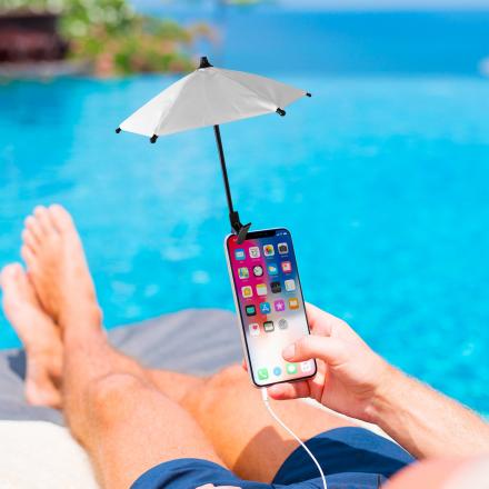 This Phone Umbrella Keeps Shade On Your Screen When At The Beach or Pool