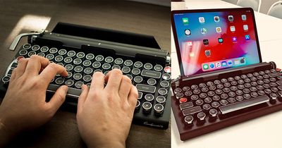 This Vintage Style Typewriter Keyboard Lets You Type In The Most Satisfying Way Possible